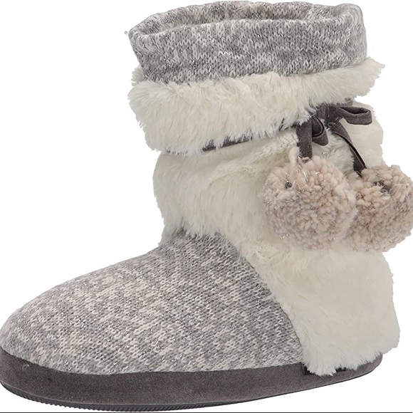 ❗️NEW❗️Muk Luks Boots - Picture 2 of 9